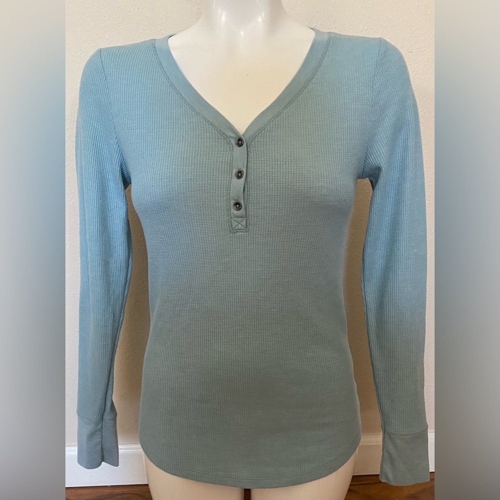 Blue knit long sleeve shirt Time and Tru